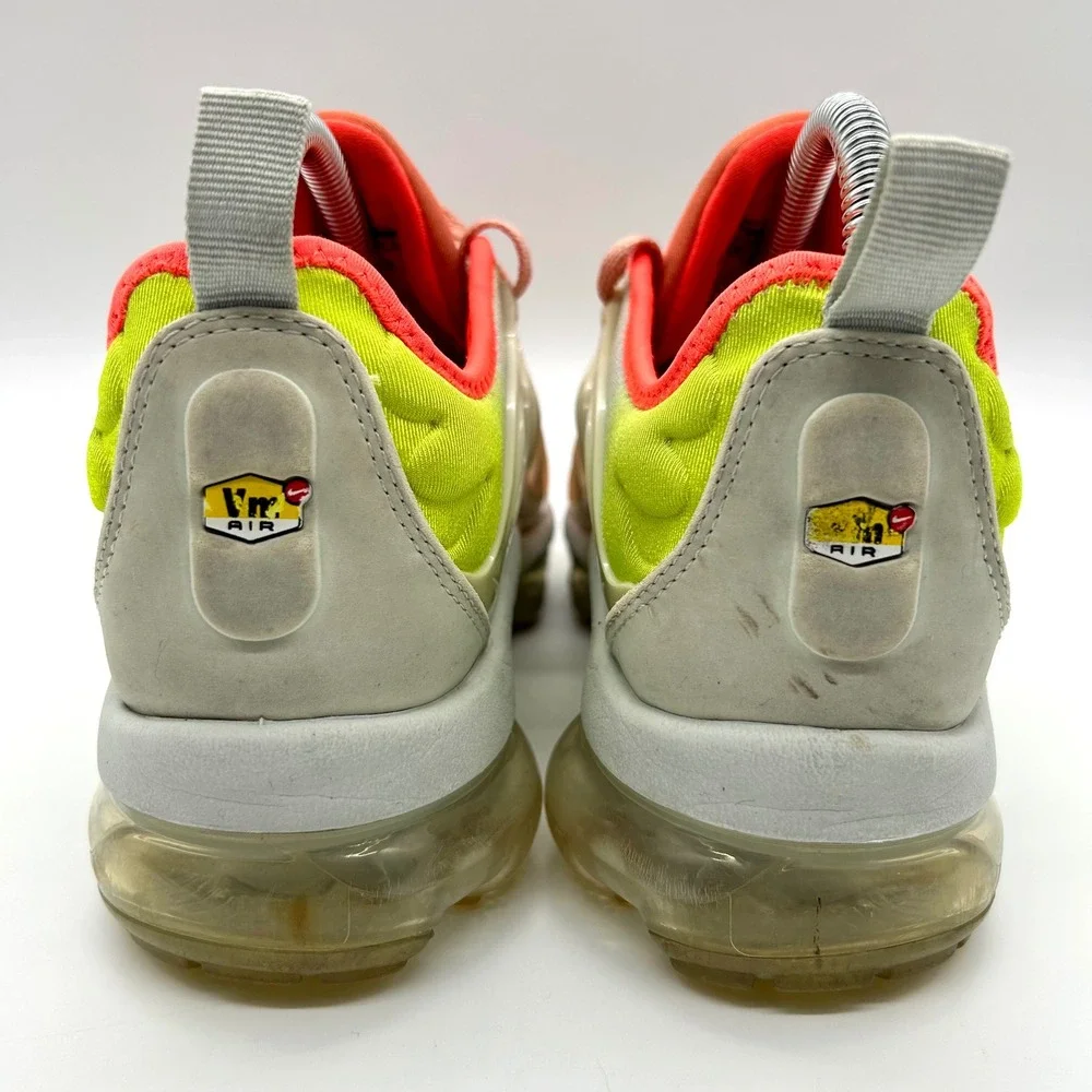 Nike Air VaporMax Plus Running Shoes Orange Neon Women US 7.5‎ AO4550-003